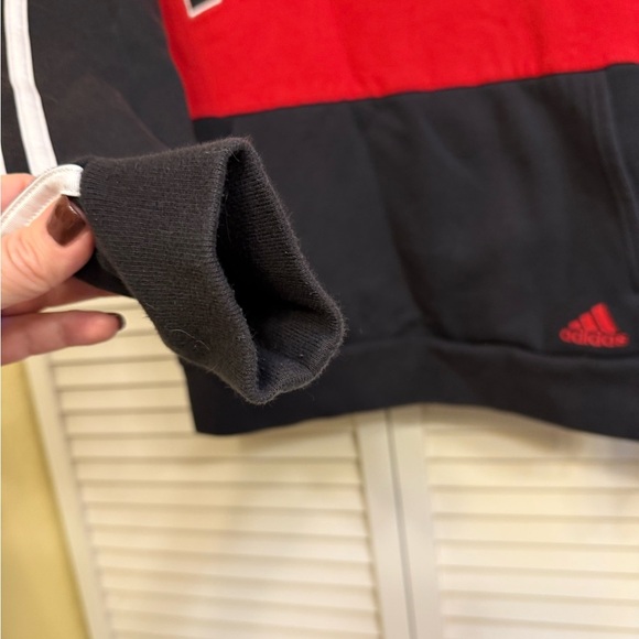 Adidas Boys Sz L 14/16 Red and Black Hoodie Sweatshirt - Picture 3 of 10